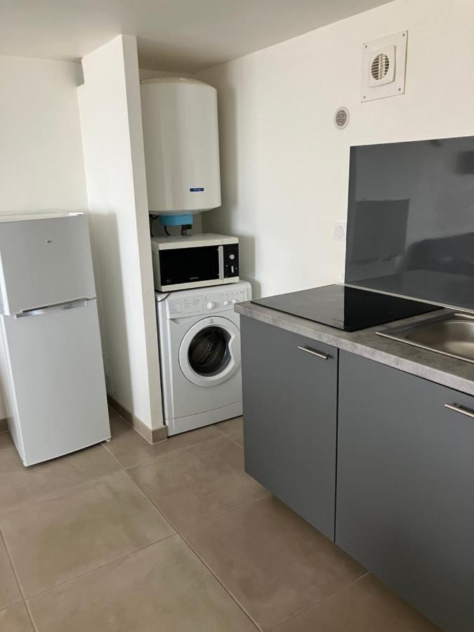 T3 Les Pieds Dans L'Eau Appartement Istres Buitenkant foto